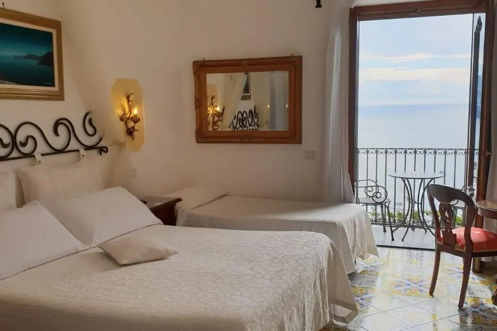 TRIPLE DELUXE Room, Villa Principe Giovanni, Naples