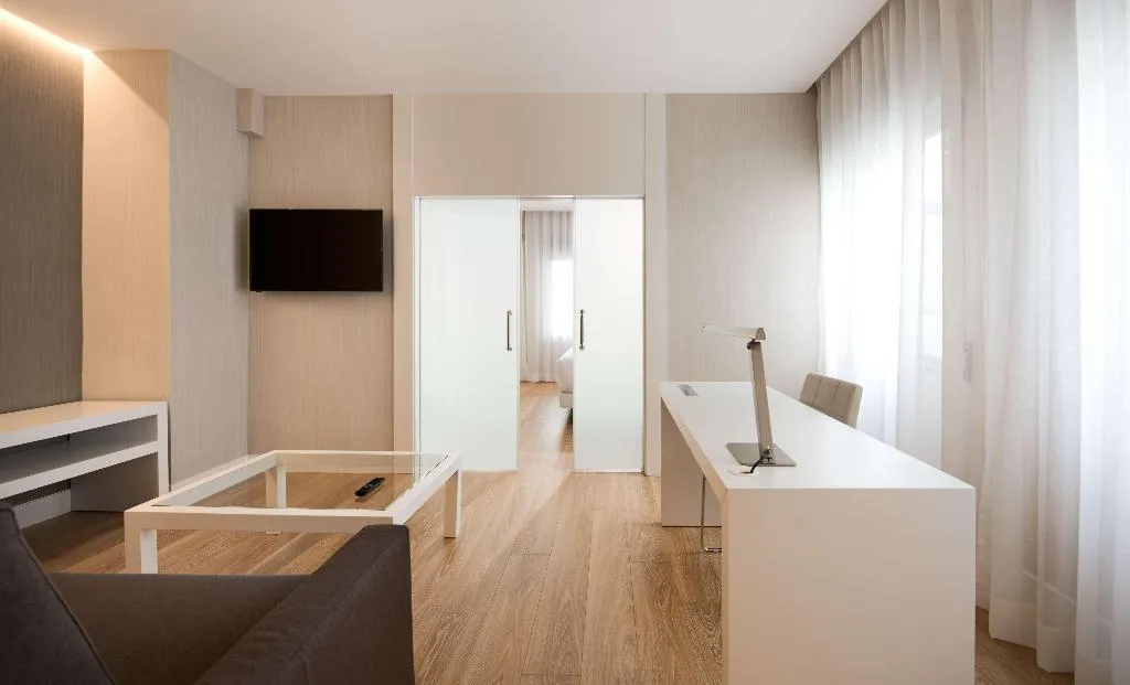 Room, NH Madrid Chamberí, Madrid