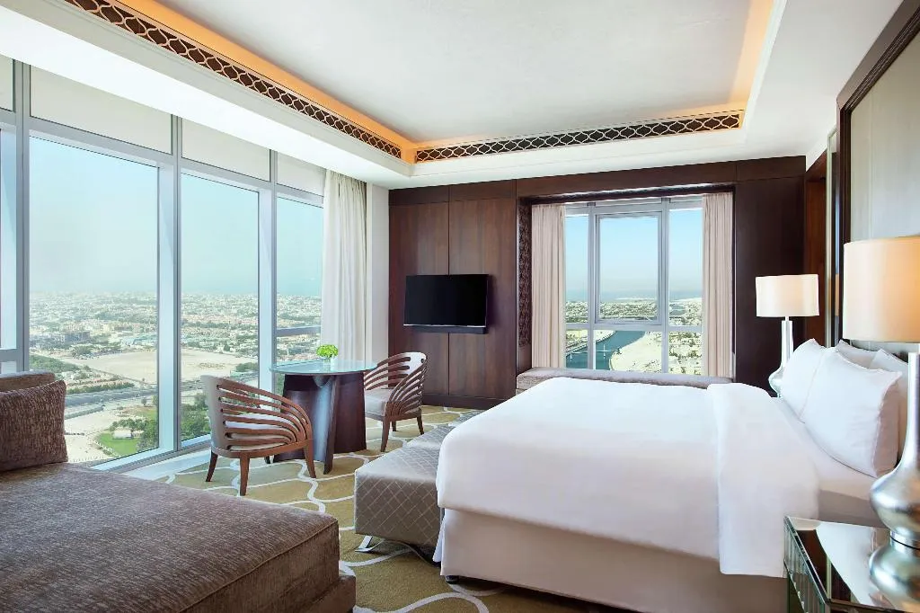SUITE STANDARD Room, Hilton Dubai Al Habtoor City, Dubai