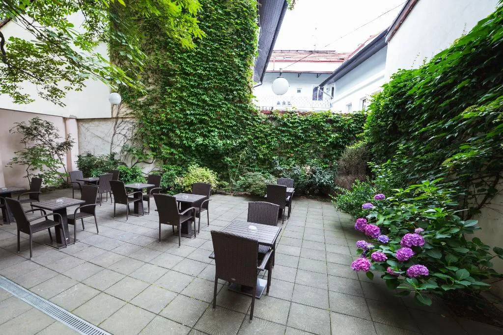 Terrace, Dalimil, Prague