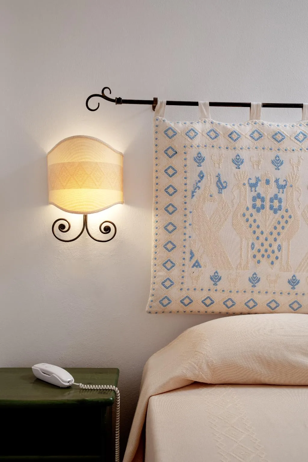 Room, Castello, Olbia