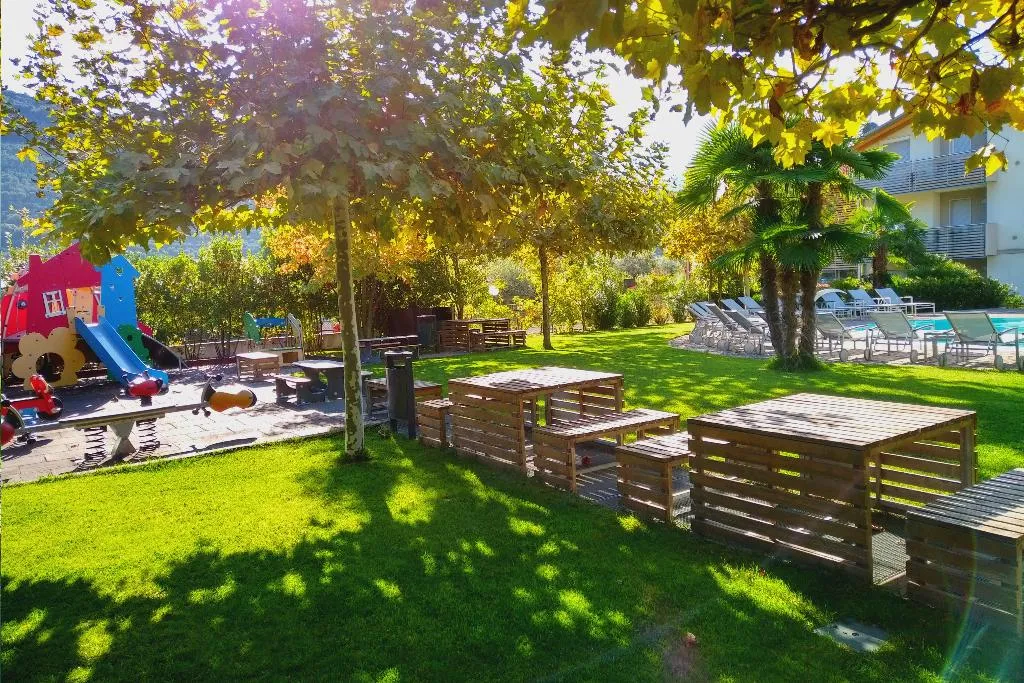 Terrace, 4 Limoni Apartment Resort, Milan
