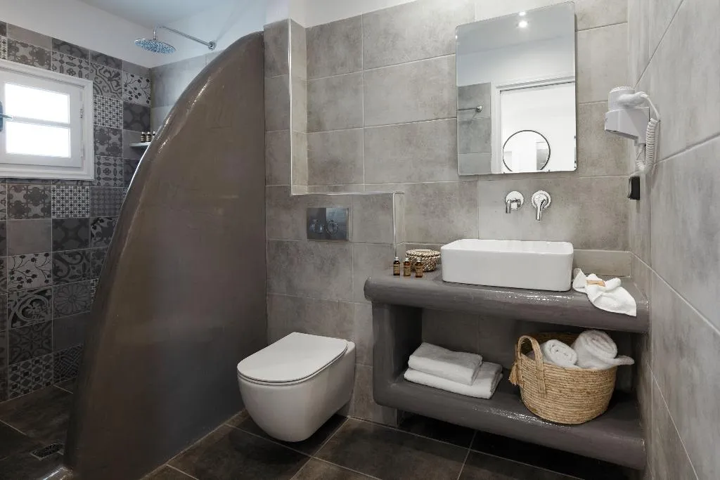 SUITE HONEYMOON Room, Symmetry Suites, Santorini