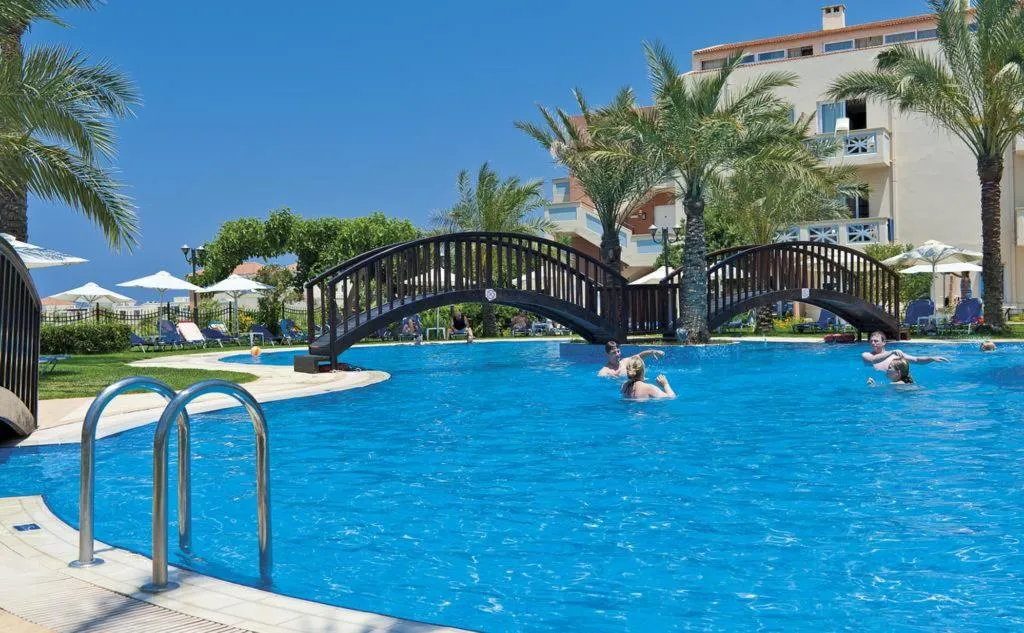 Pool, Selini Suites, Crete