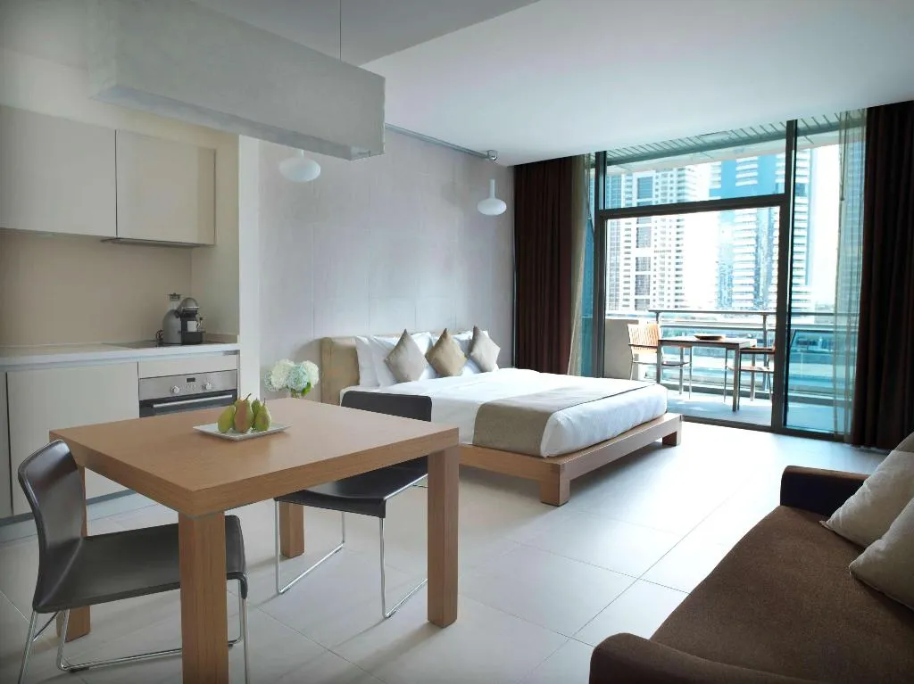 Room, Radisson Blu Residence Dubai Marina, Dubai