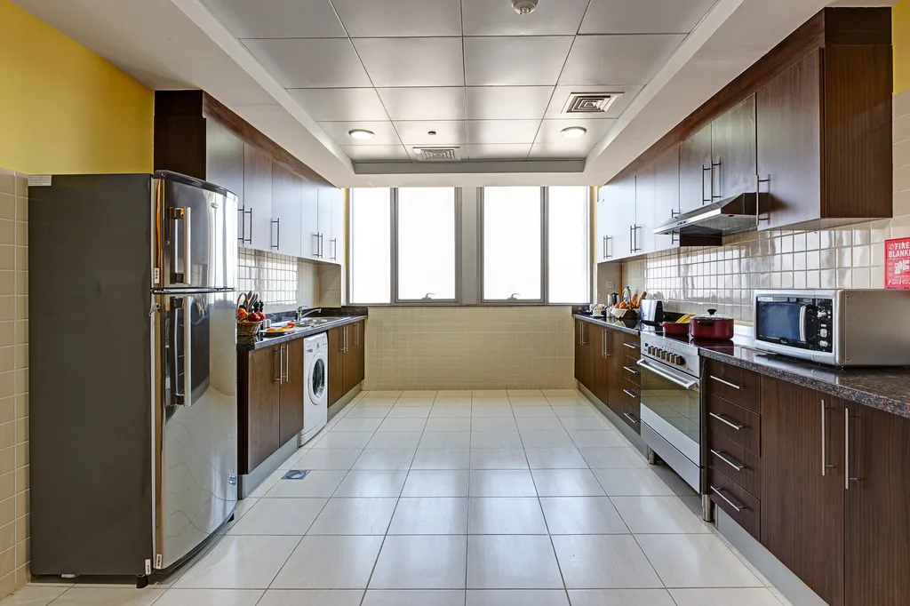 APARTMENT THREE BEDROOMS Room, Abidos Hotel Apartment Dubailand, Dubai
