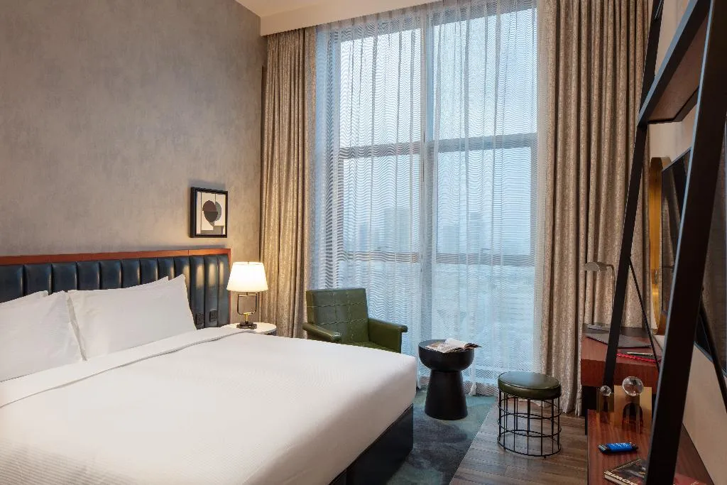 DOUBLE GUEST ROOM KING BED Room, DoubleTree by Hilton Dubai M Square, Dubai
