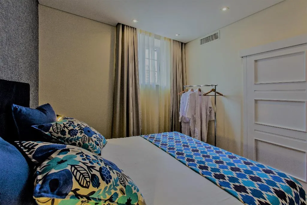 APARTMENT TWO BEDROOMS Room, Casas do Porto - Ribeira Apartments, Porto