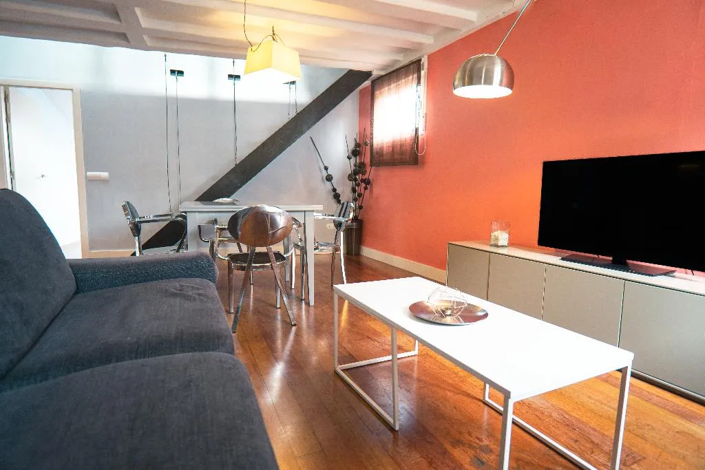 APARTMENT THREE BEDROOMS Room, Smartr Madrid Atocha, Madrid