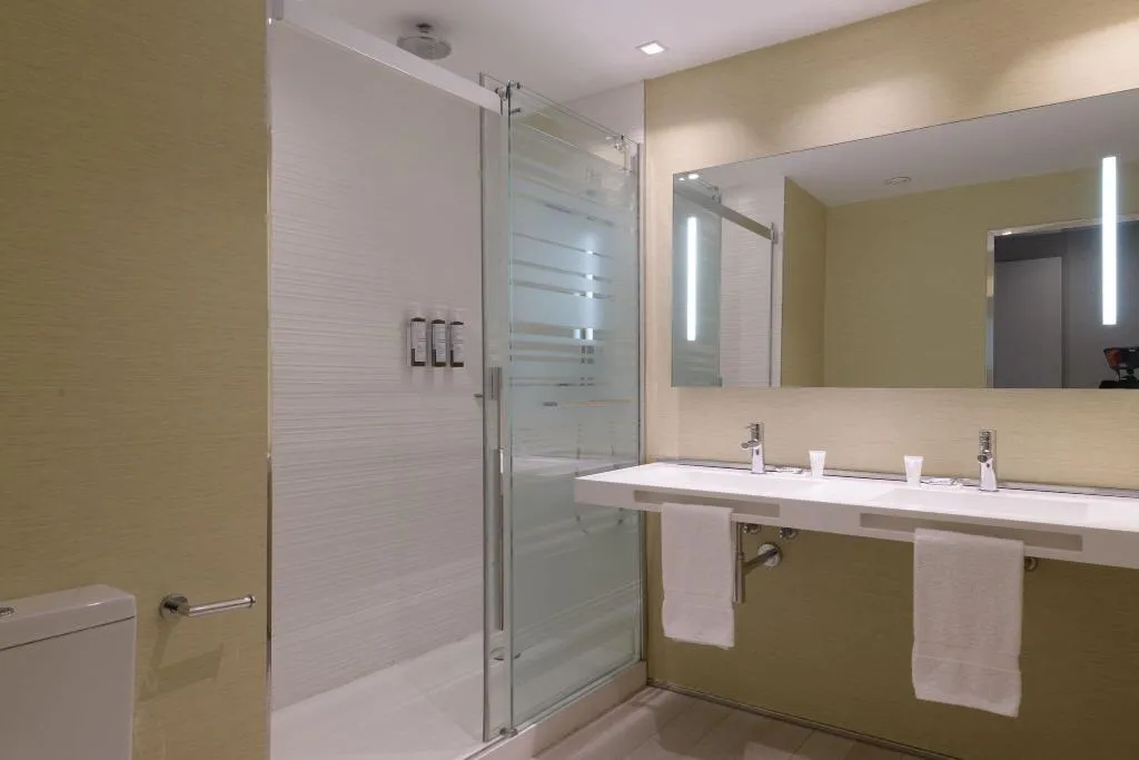 Room, AC Sant Cugat, Barcelona