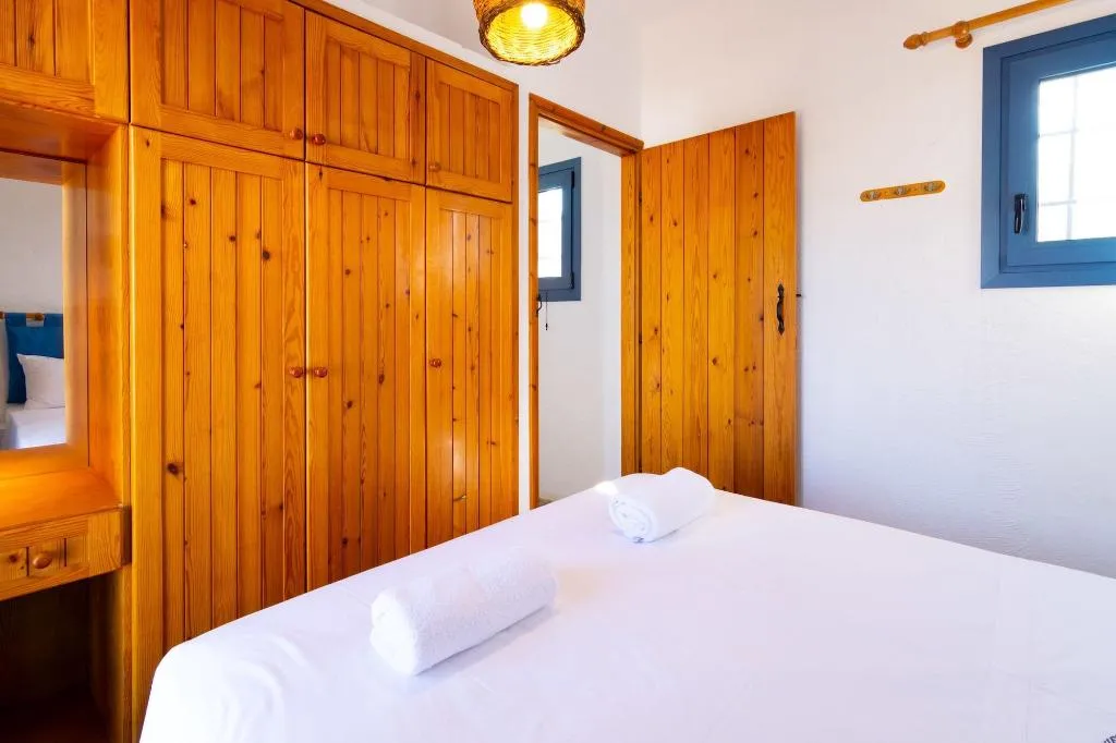 Room, Okirroi Villas and Apts, Crete