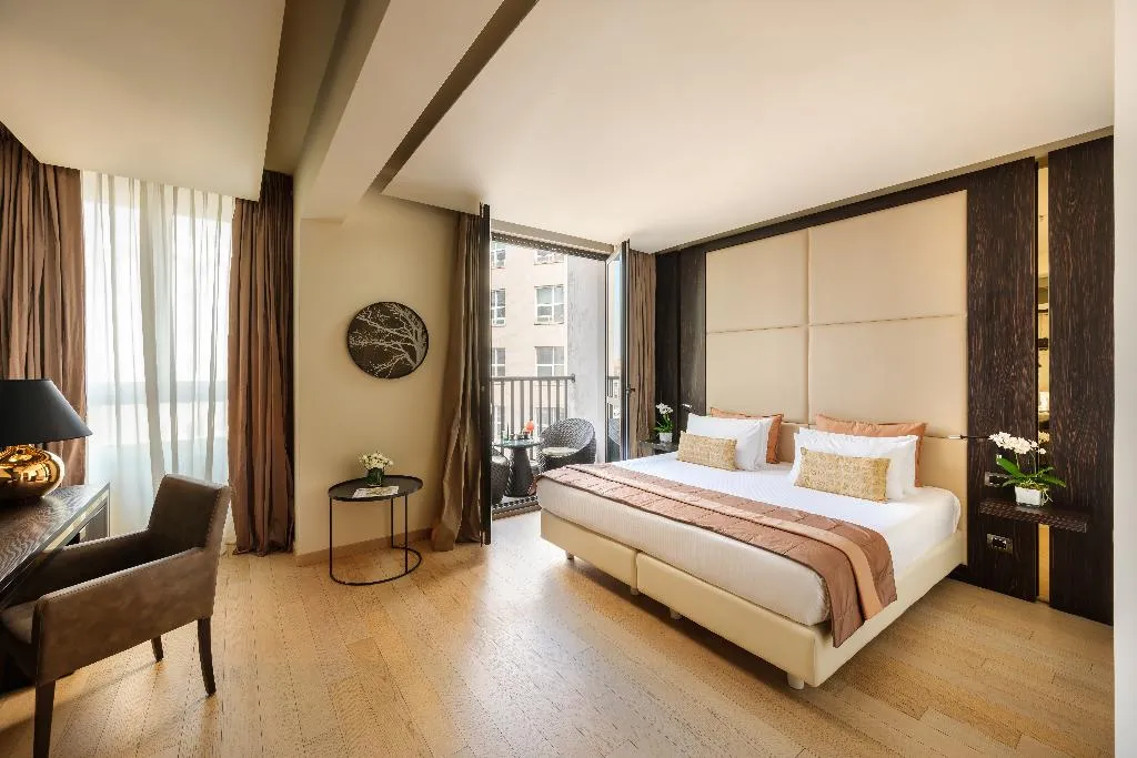 Double or Twin WITH BALCONY Room, The Square Milano Duomo, Milan