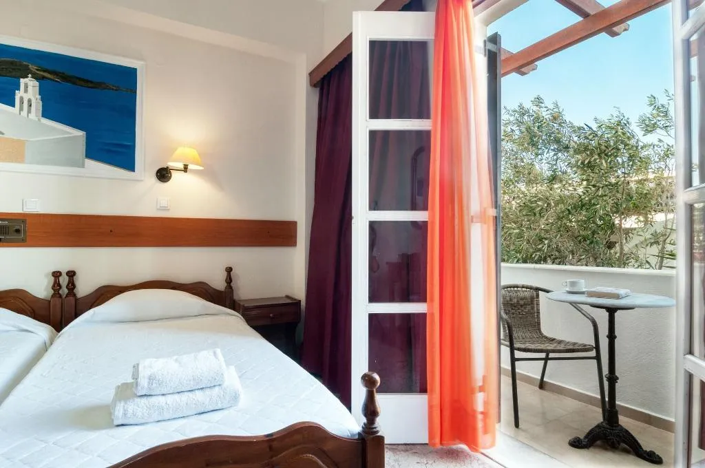 Room, Holiday Beach Resort, Santorini