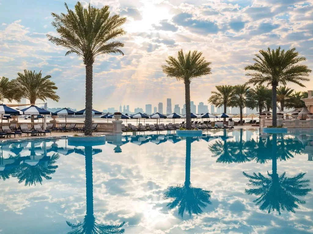 Pool, Raffles The Palm Dubai, Dubai