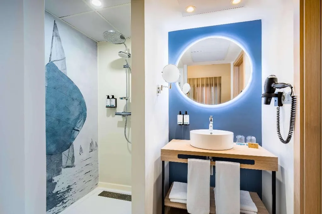 JUNIOR SUITE STANDARD Room, Occidental Alicante, Costa Blanca