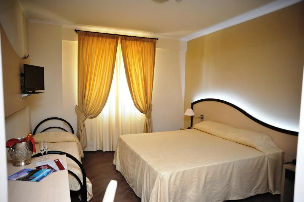 QUADRUPLE STANDARD Room, Villa Icidia, Rome