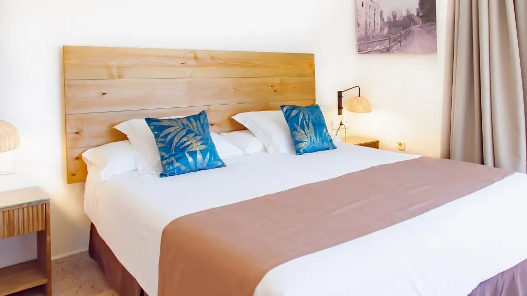 FAMILY ROOM CAPACITY 4 ONE BEDROOM Room, Eden Mar, Costa Blanca