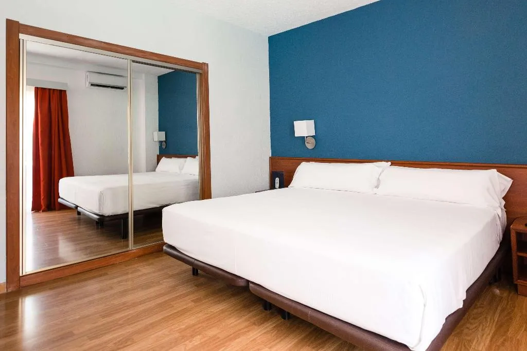 Room, Catalonia Punta del Rey, Tenerife
