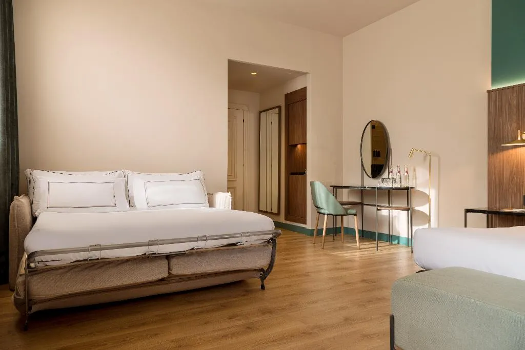 FAMILY ROOM STANDARD Room, Melia Milano, Milan