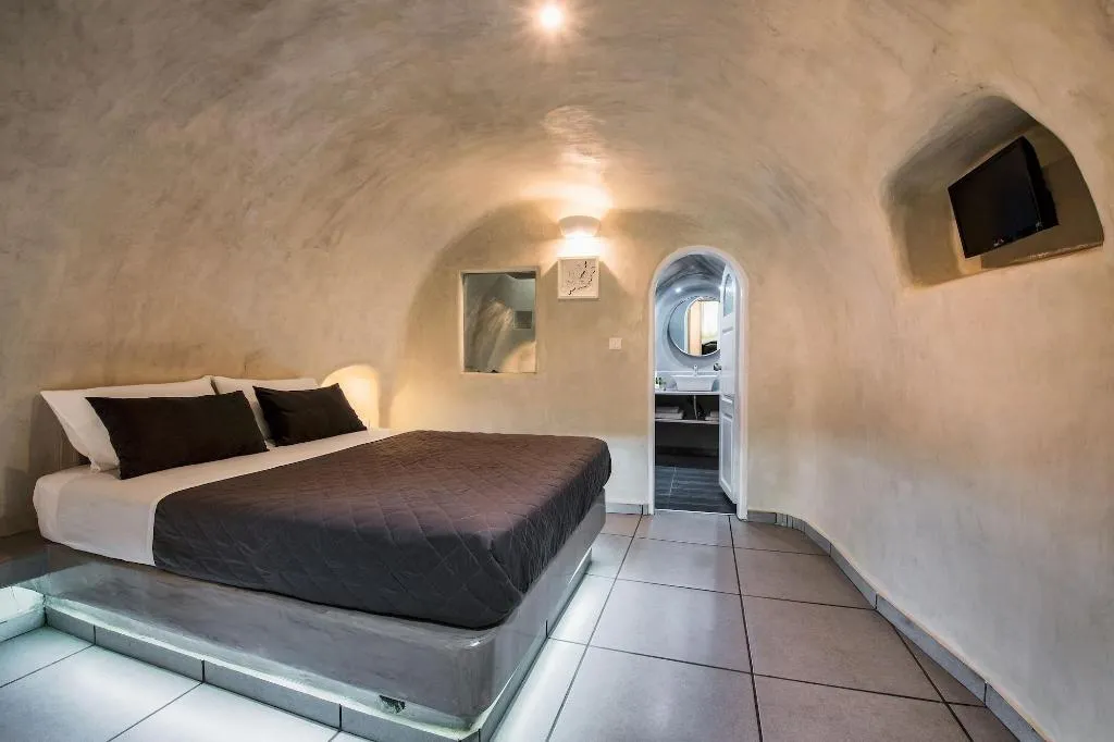 Room, Hotel Katerina's Castle, Santorini