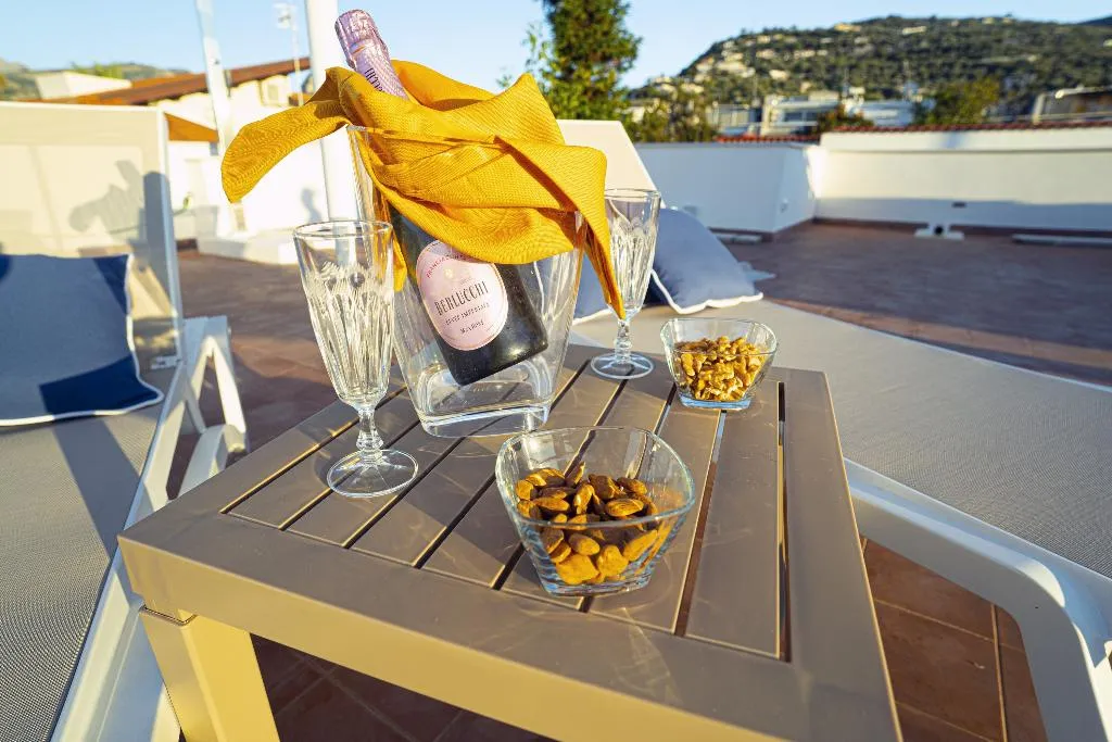 Terrace, Villa Cettina Boutique Hotel, Naples