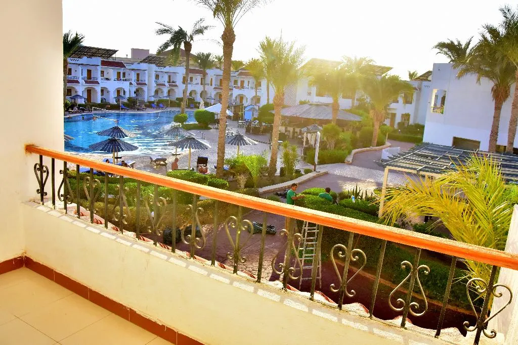 DOUBLE POOL VIEW Room, Dive Inn Resort, Red Sea Riviera