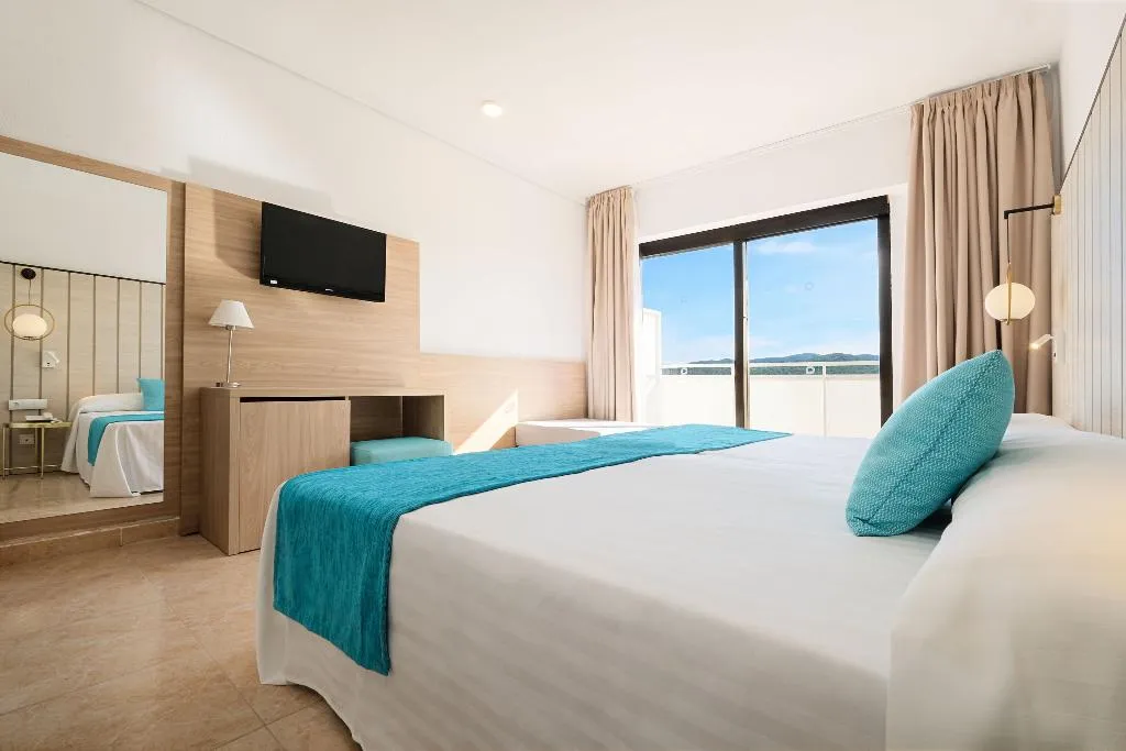 Double or Twin PREMIUM Room, AzuLine Hotel Bergantin, Ibiza