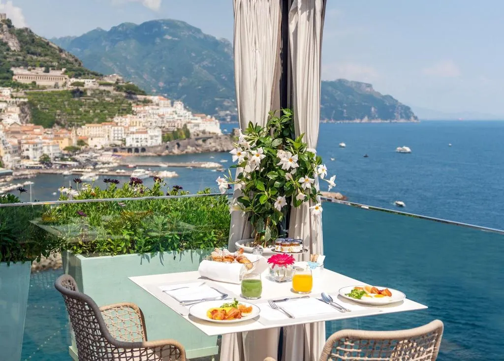 Restaurant, Miramalfi, Naples