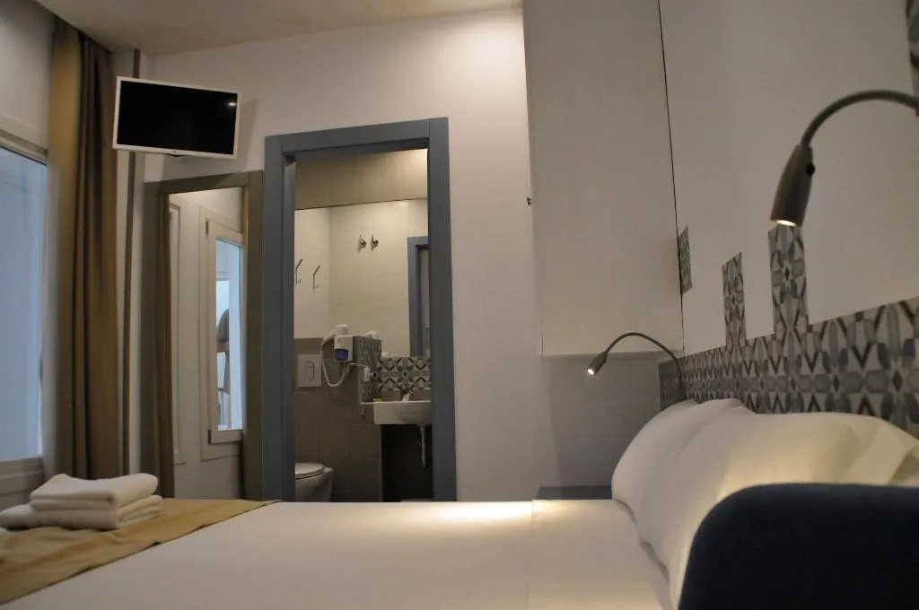 Room, Hostal Gravina, Costa De La Luz