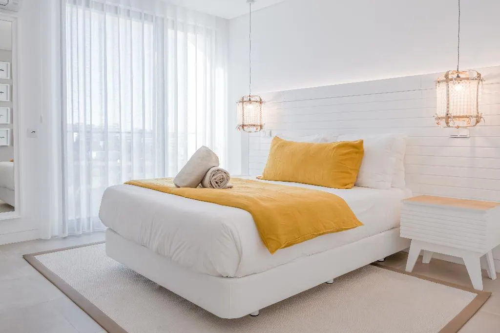 APARTMENT THREE BEDS Room, Shantiapartments Portimão, Algarve