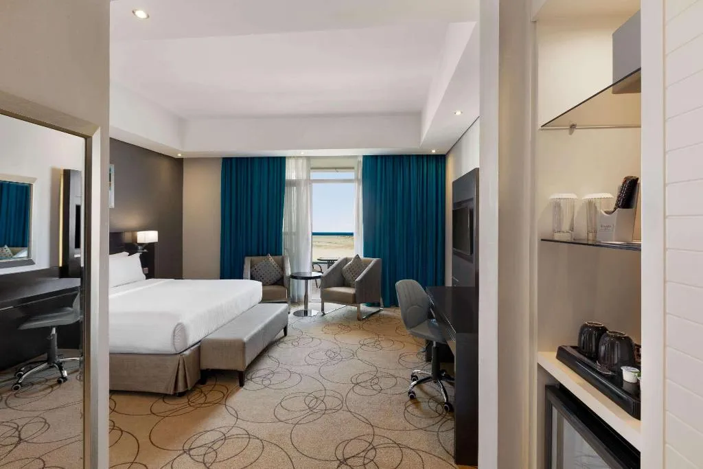 DOUBLE NON SMOKING Room, Ramada By Wyndham Dubai Barsha Heights Ex AurisInn, Dubai