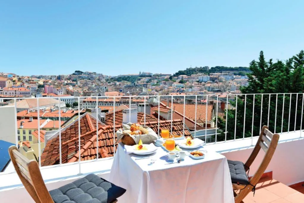 Double or Twin DELUXE WITH TERRACE Room, Casa Balthazar, Lisbon