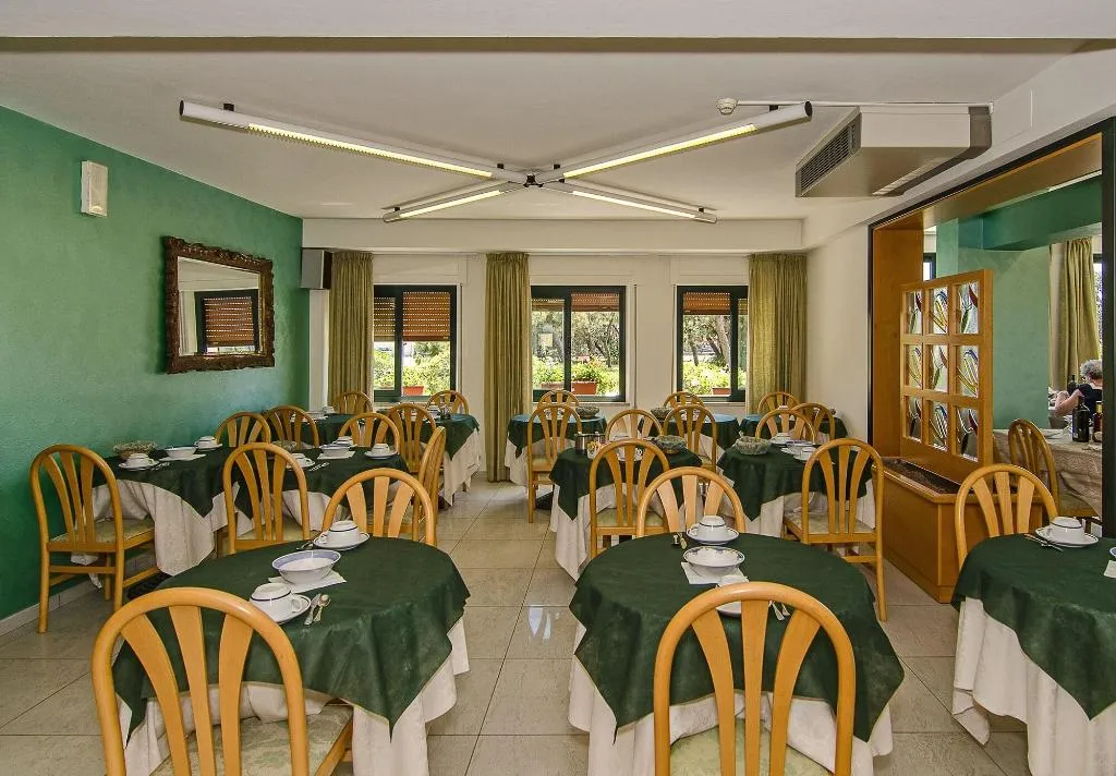 Restaurant, Hotel Paris, Florence