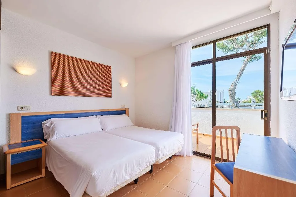 Room, AluaSun Cala Antena, Majorca