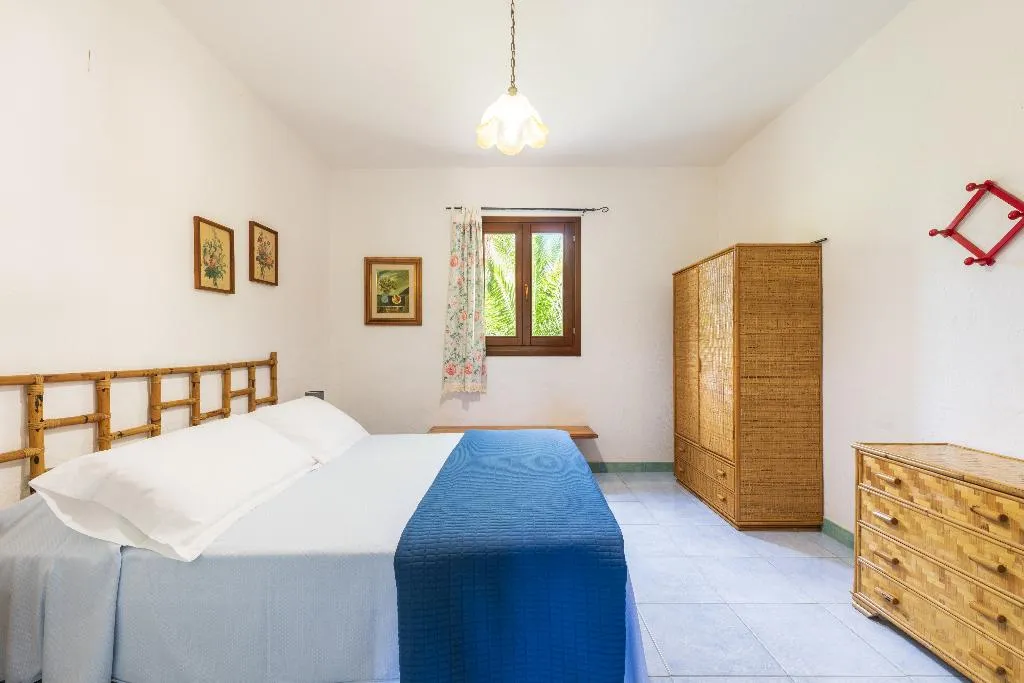 APARTMENT CAPACITY 4 Room, Appartamenti Tiffany, Olbia