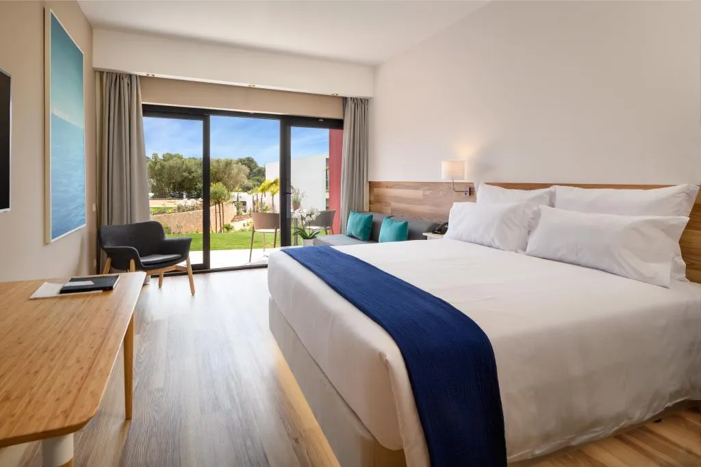 FAMILY ROOM DELUXE Room, Tivoli Alvor Algarve - All Inclusive Resort, Algarve
