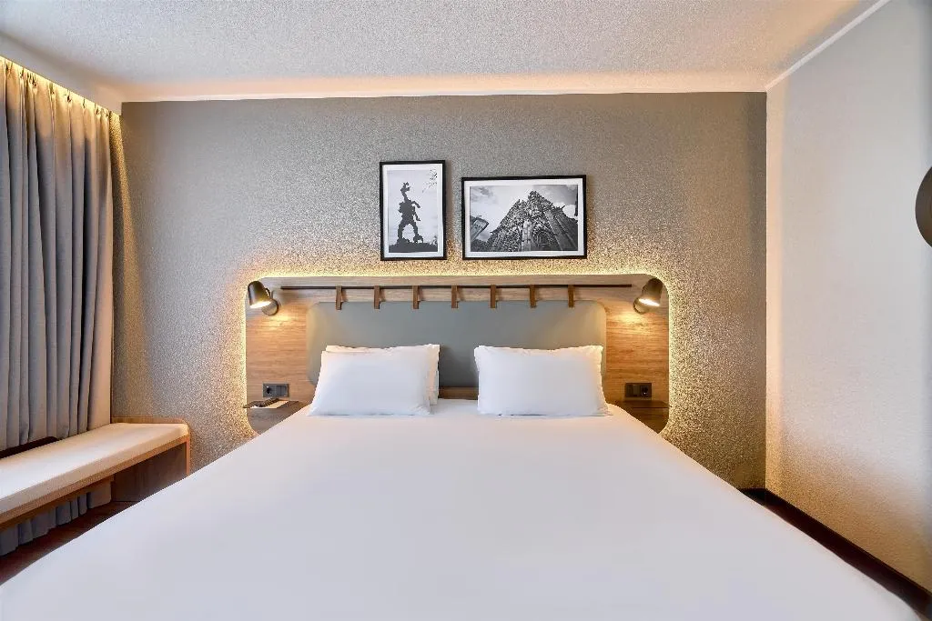 DOUBLE SUPERIOR KING BED Room, Campanile Prime Krakow Old Town, Krakow