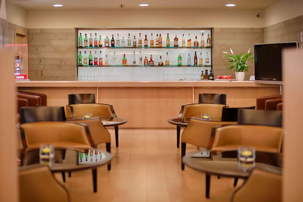 Bar, NH Linate, Milan