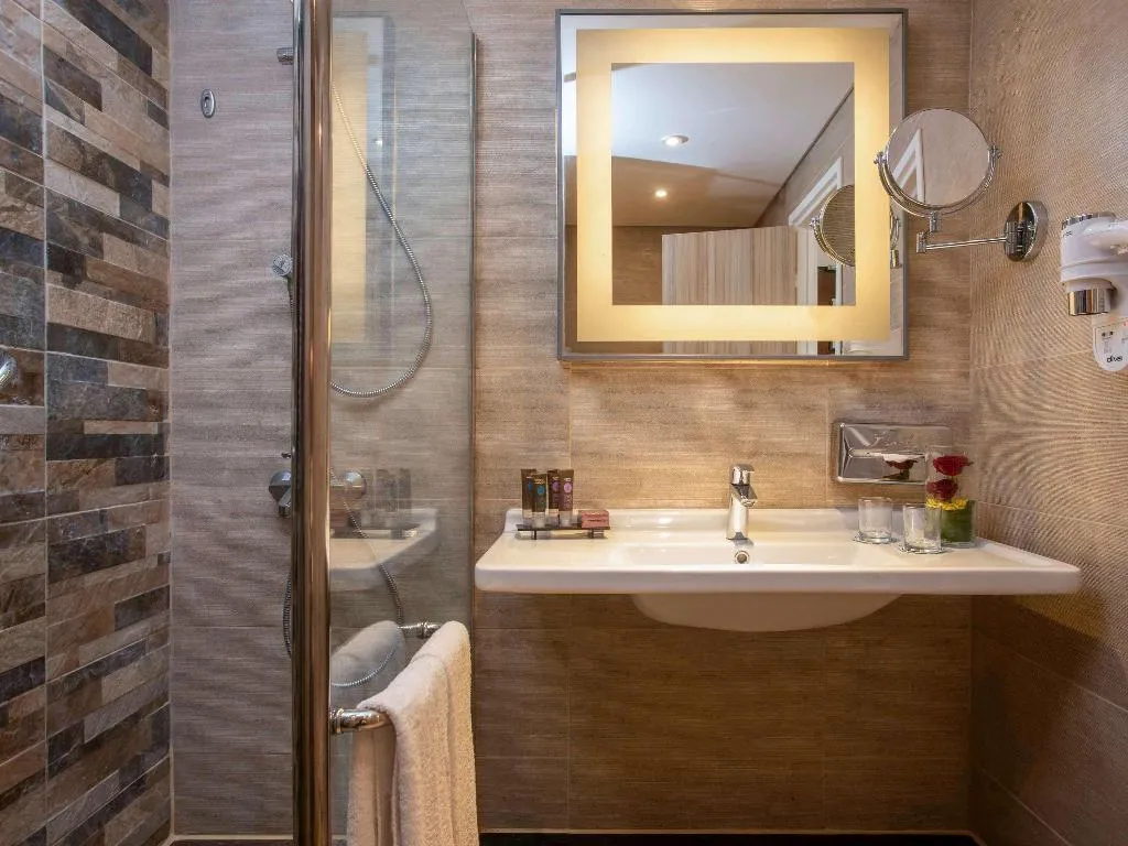 TWIN SUPERIOR Room, Novotel Cairo Airport, Cairo