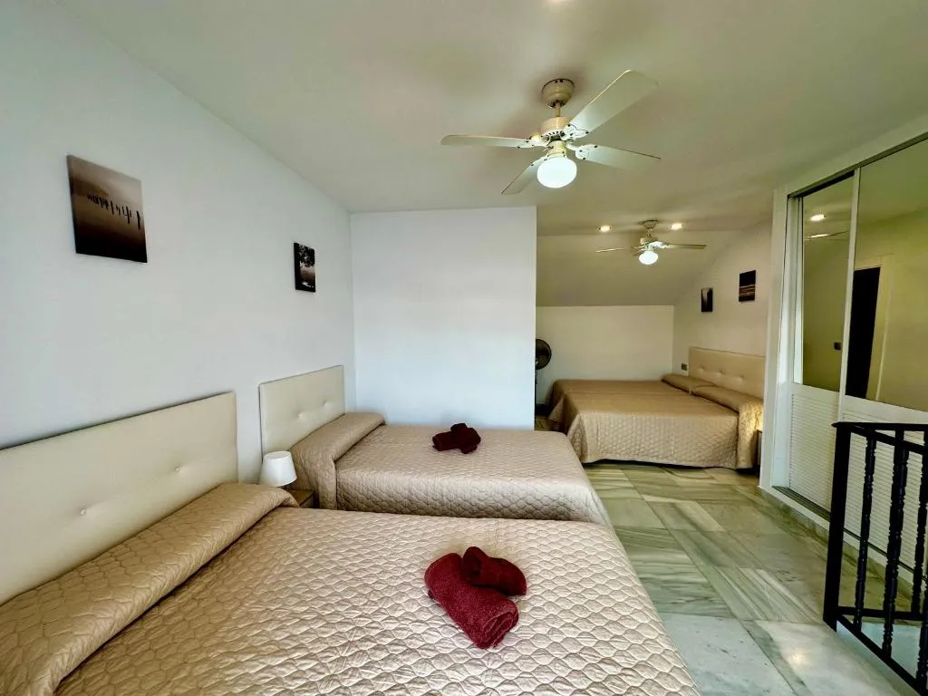 APARTMENT DUPLEX Room, Las Rosas de Capistrano, Costa Del Sol