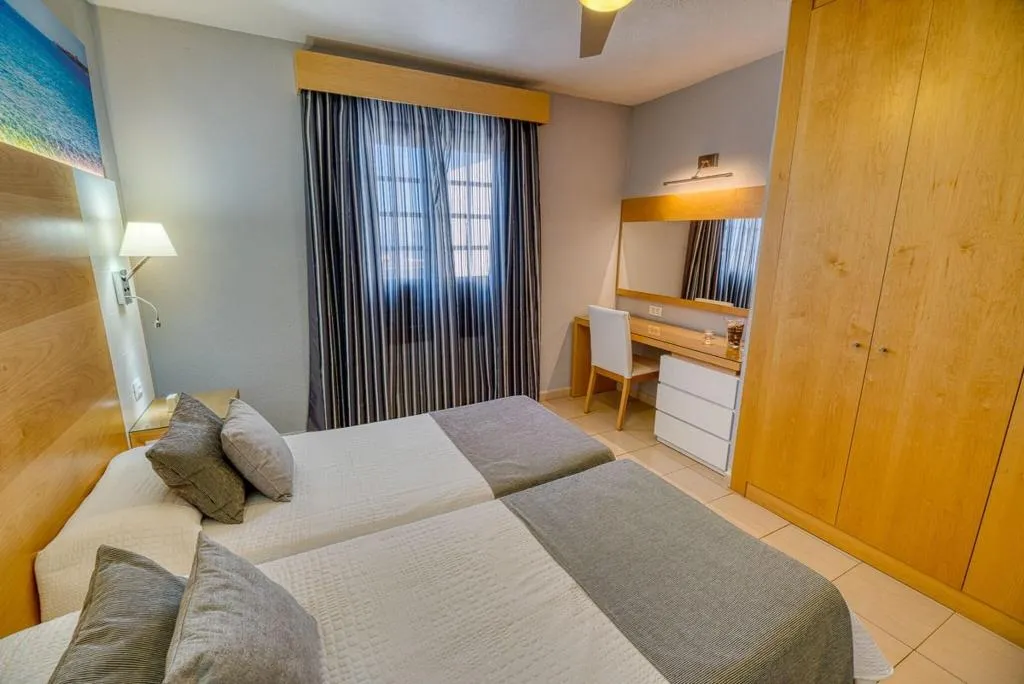 APARTMENT TWO BEDROOMS Room, Las Rosas, Tenerife