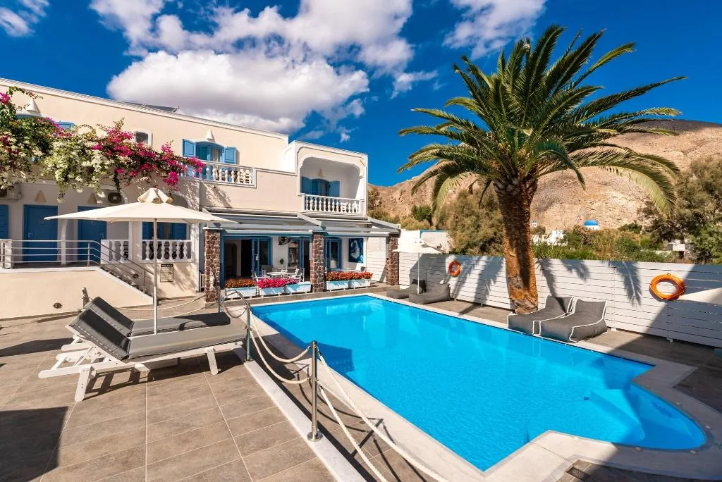 Sports and Entertainment, Stelios Place, Santorini