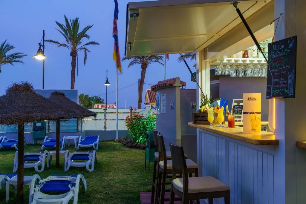 Bar, Isabel, Costa Del Sol
