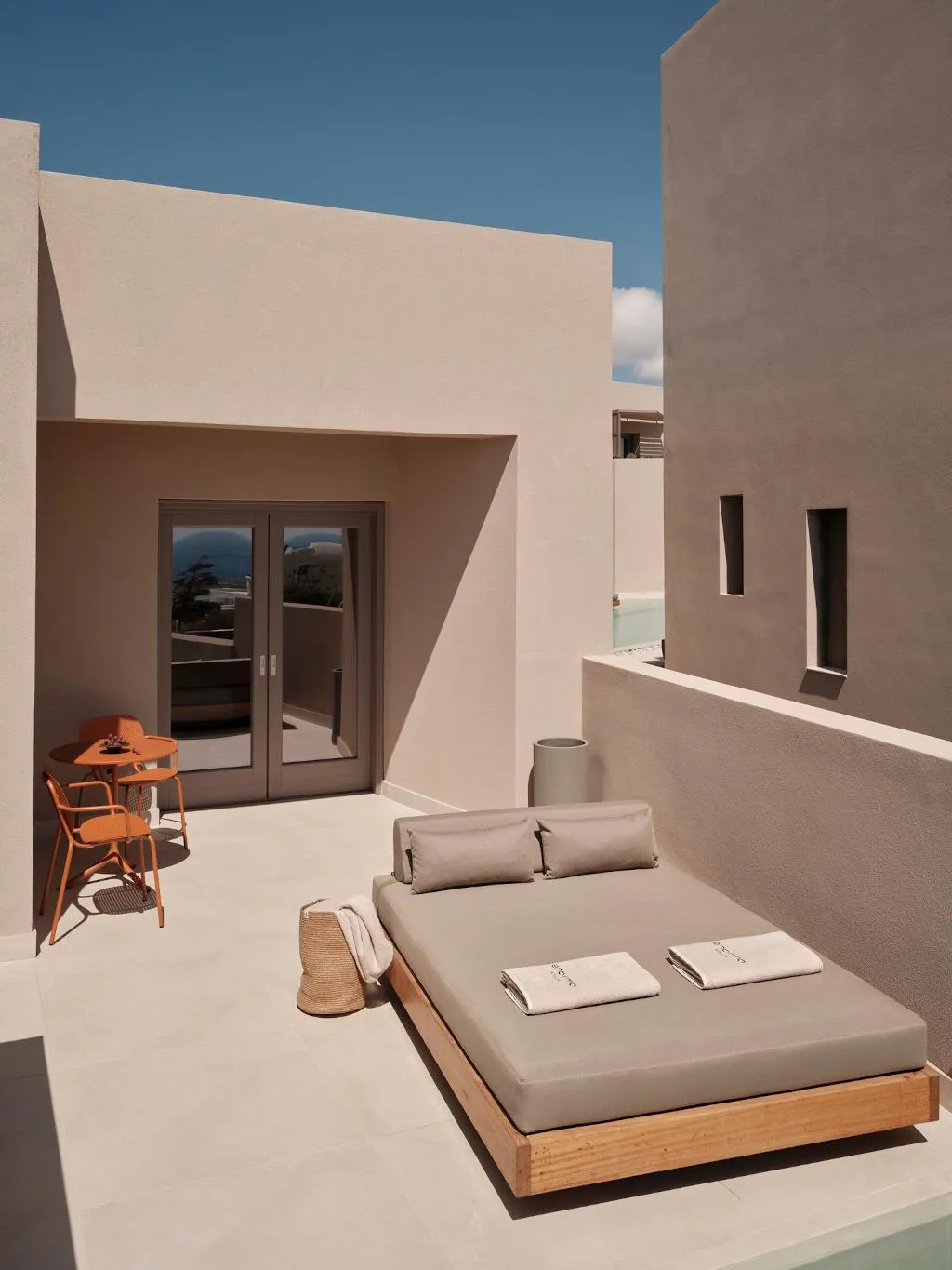 TRIPLE PREMIER Room, Enarma Suites & Spa Wellness Retreat, Santorini