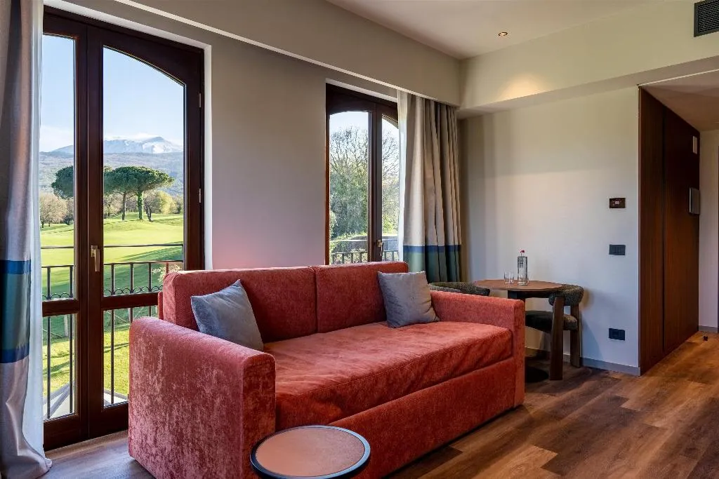 Room, Picciolo Etna Golf Resort & Spa, Curio Collection, Catania