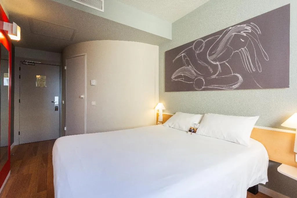 DOUBLE WITH DOUBLE BED Room, ibis Alicante Elche, Costa Blanca