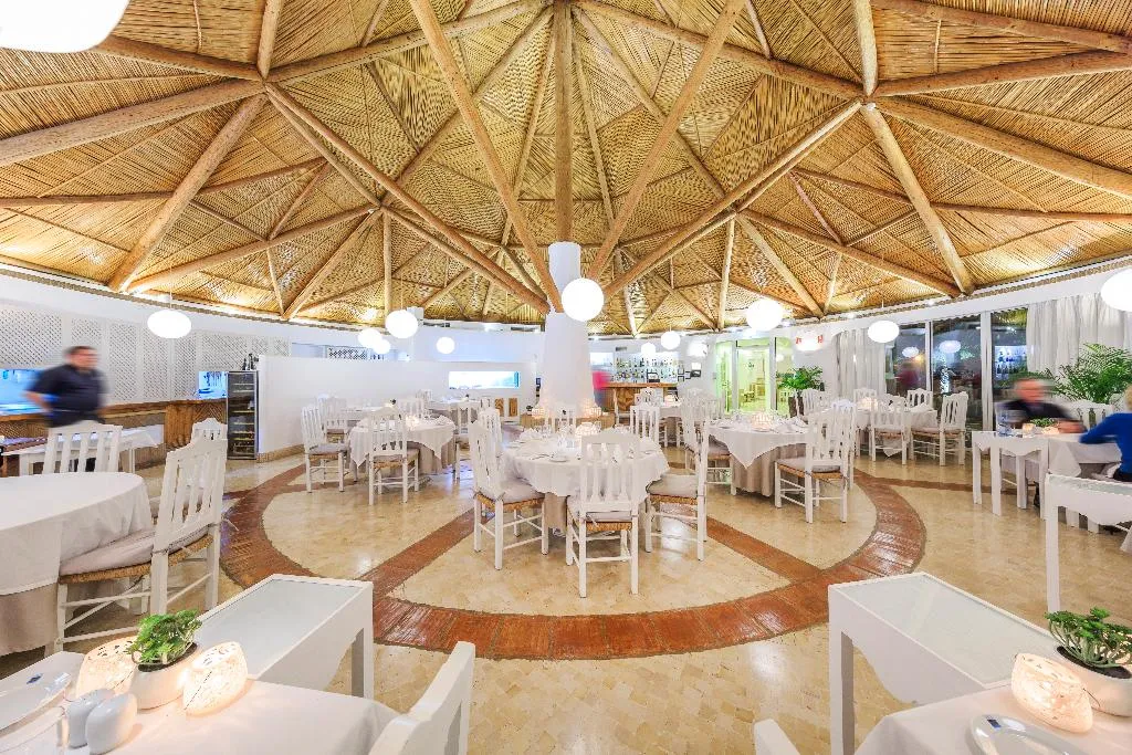 Restaurant, Encosta do Lago Resort, Algarve