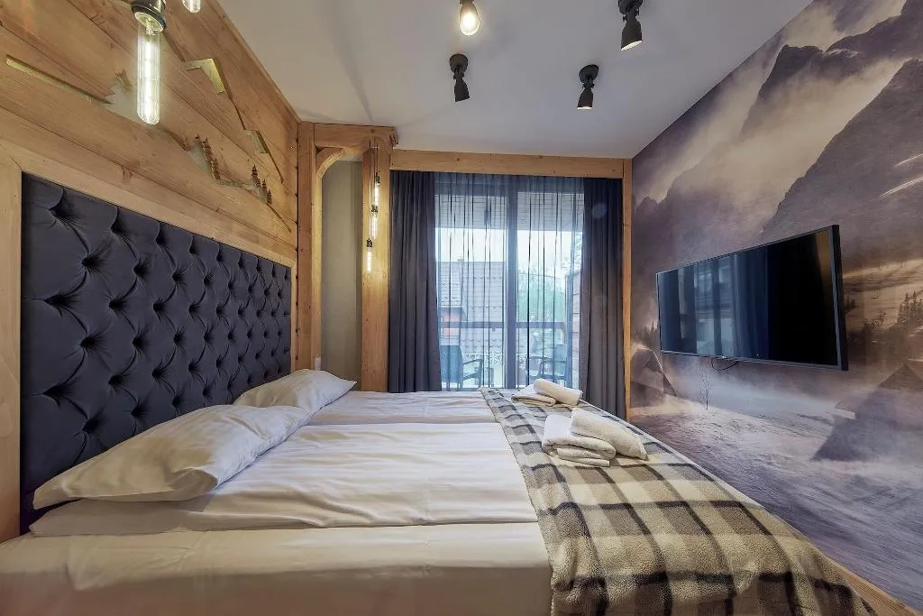Room, ApartHotel Giewont, Krakow