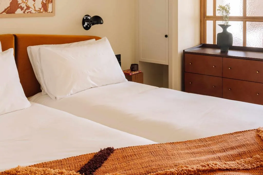 STUDIO TWO BEDS Room, Locke De Santa Joana, Lisbon