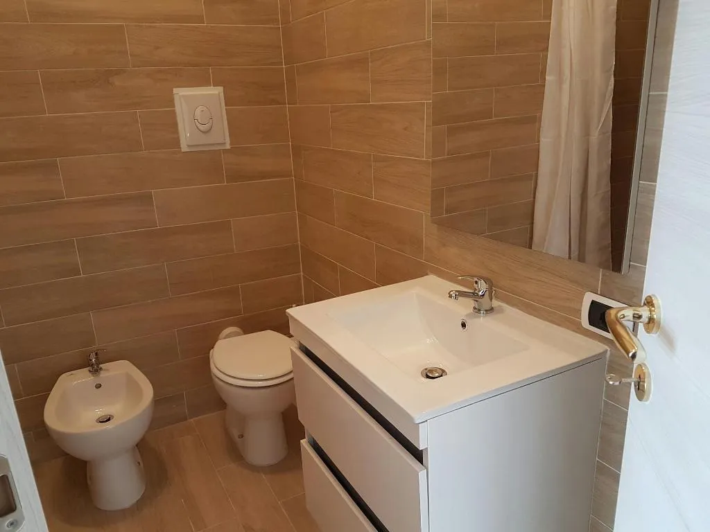Room, Il Paradiso Sul Mare, Rome